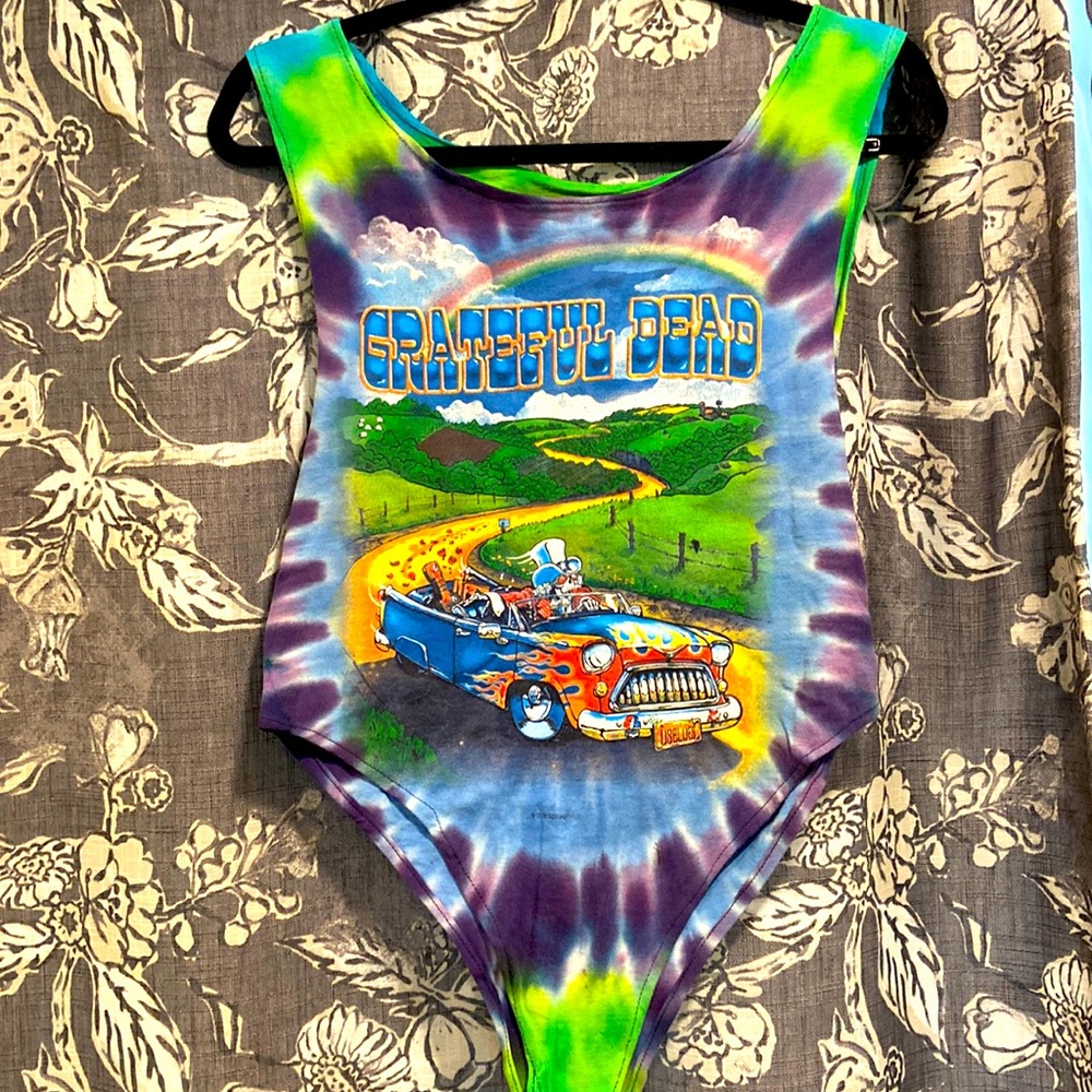 Tie-dye, bodysuit.